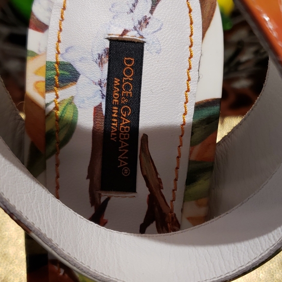 Dolce and Gabbana - Picture 15 of 16